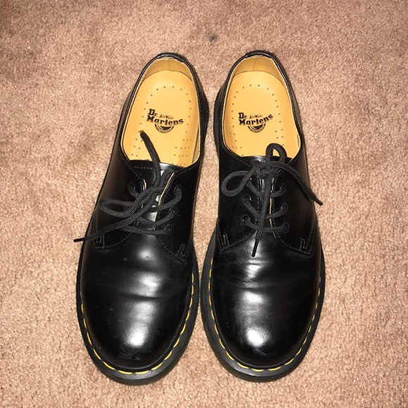 dr martens airwair 1461